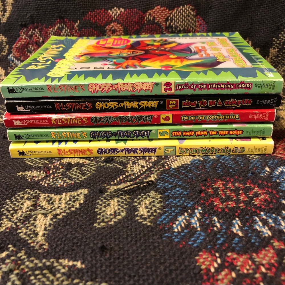 Lot of 5 Ghosts of Fear Street by R.L. Stine books